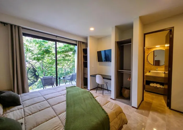 Cozy With King Bed, Rooftop Pool And Fast Wi-fi Apartment *
