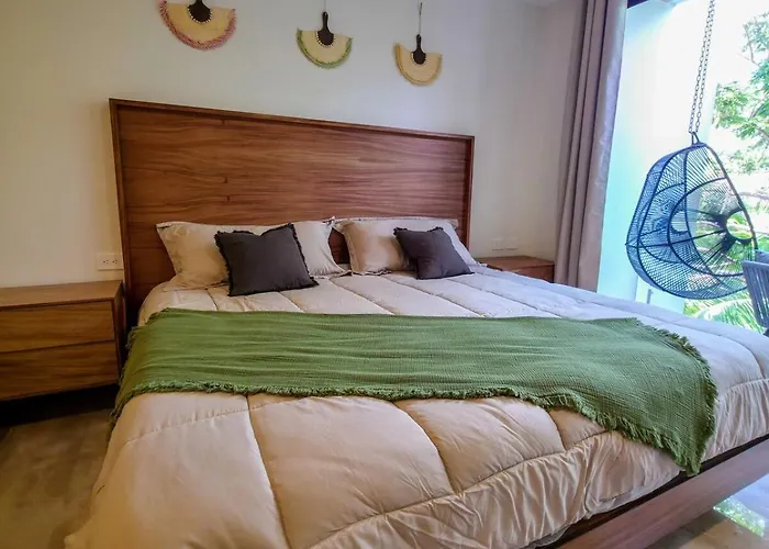 Cozy With King Bed, Rooftop Pool And Fast Wi-fi *